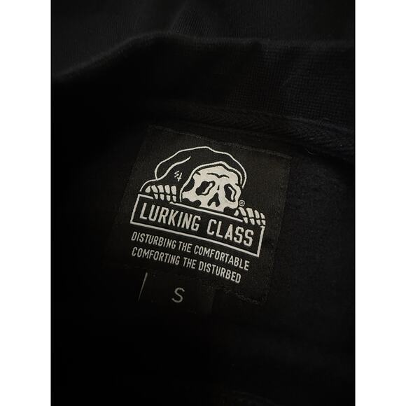 Lurking Class No Masters Sweatshirt Black Skull Flame Graphic Pullover Men’s S - Picture 4 of 5